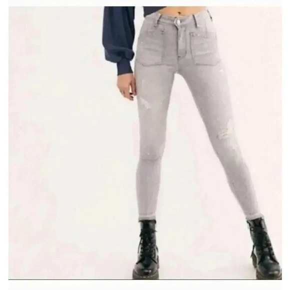 We the Free Gray Distressed Paint Splatter Skinny Jeans Women's 27 - Picture 1 of 8